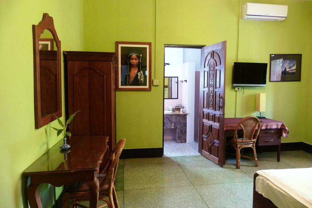 Lani'S House By The Ponds Hotel Vientiane Luaran gambar